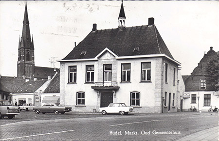 Budel Markt, oud Gemeentehuis
