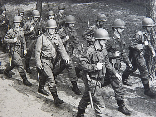 12. LwAusbRgt 2 ß Legerplaats Budel 1972