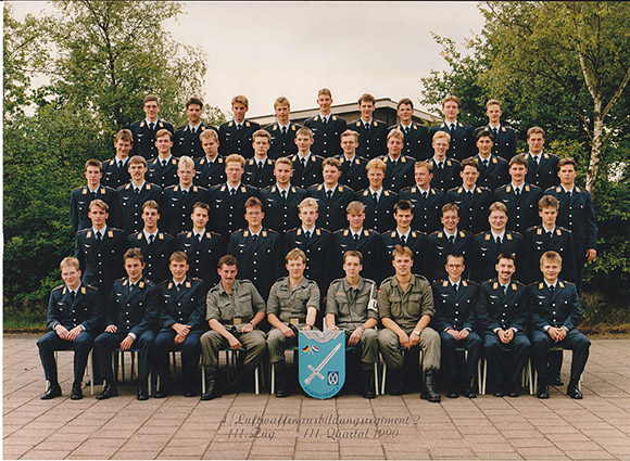 4 lar 2  - 3. Zug Q3 1990