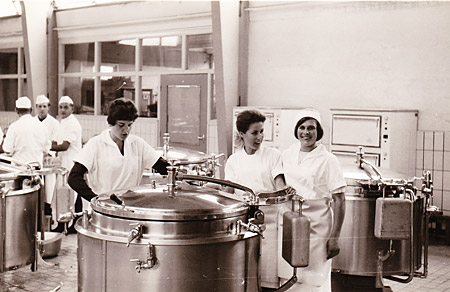 Küchenpersonal Mannschaftsküche Legerplaats Budel 1968
